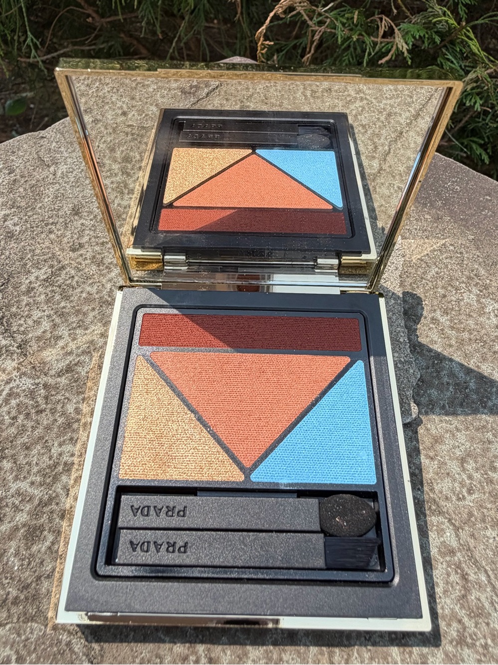 Prada Dimensions Multi Effect Eyeshadow Palette 05 Pure